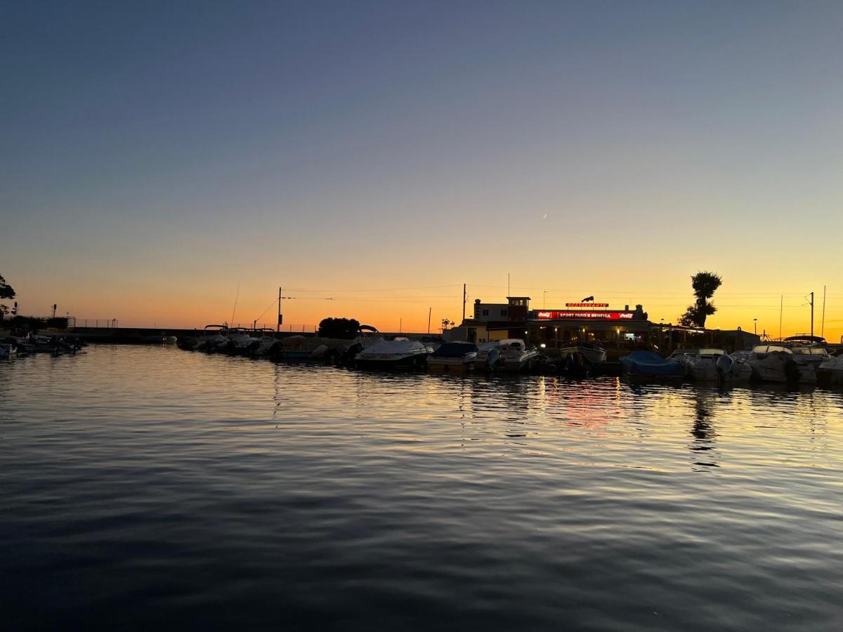 Barco Casa Catamara Sleepandboat Hotel FAO Buitenkant foto